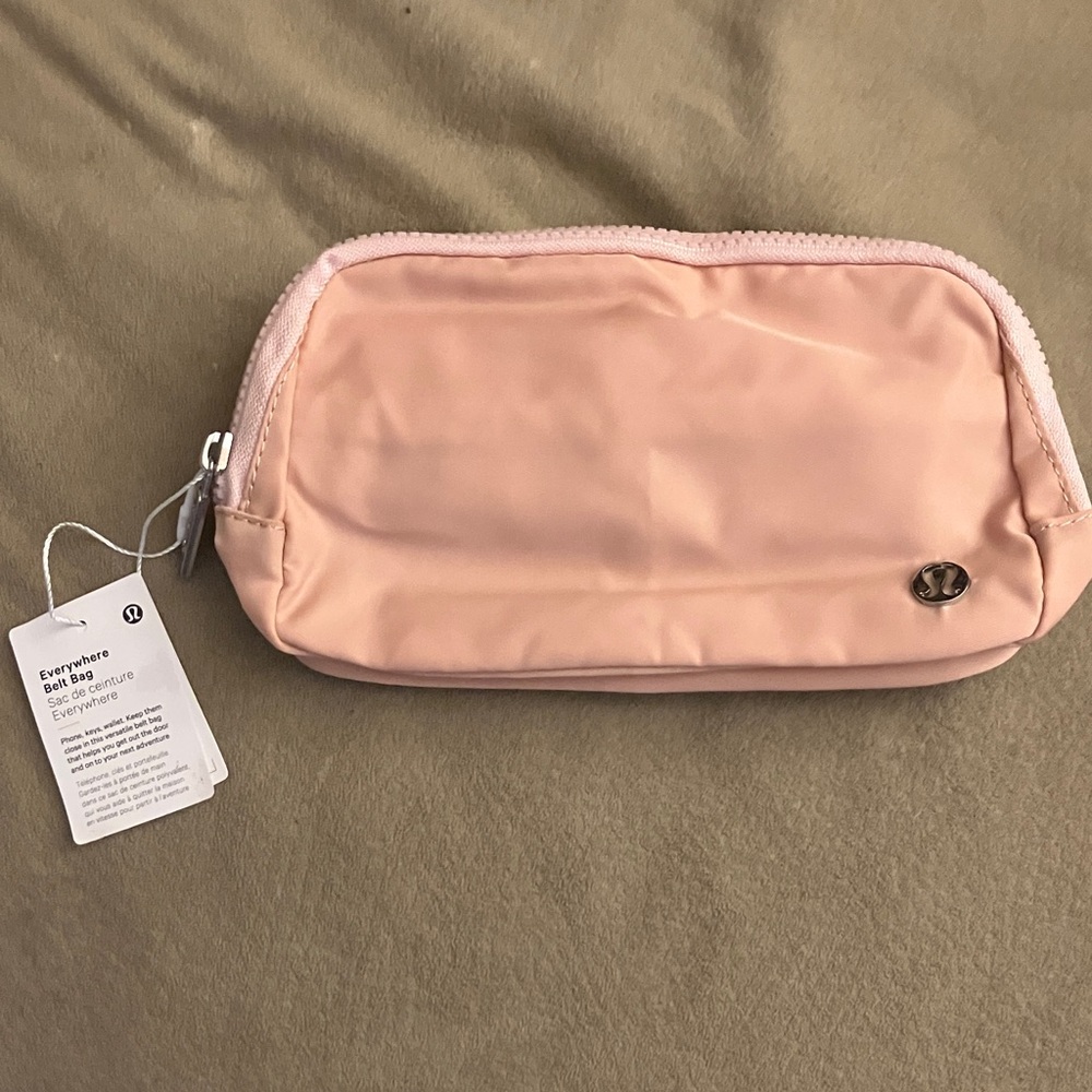 Lululemon Athletica Blush Everywhere Belt Bag NWT